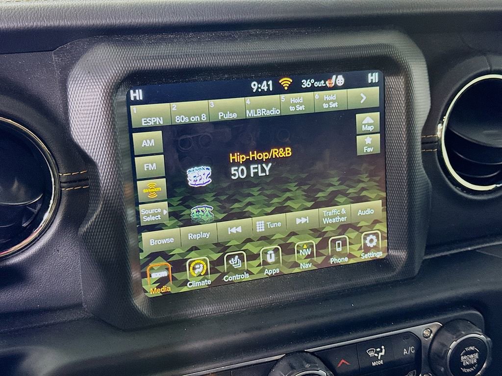 Used 2022 Jeep Wrangler Unlimited Sahara image 28