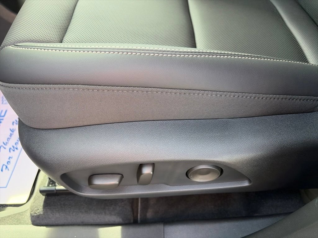 New 2027 GMC Terrain Elevation w/ Elevation Premium Package AWD/4WD image 19