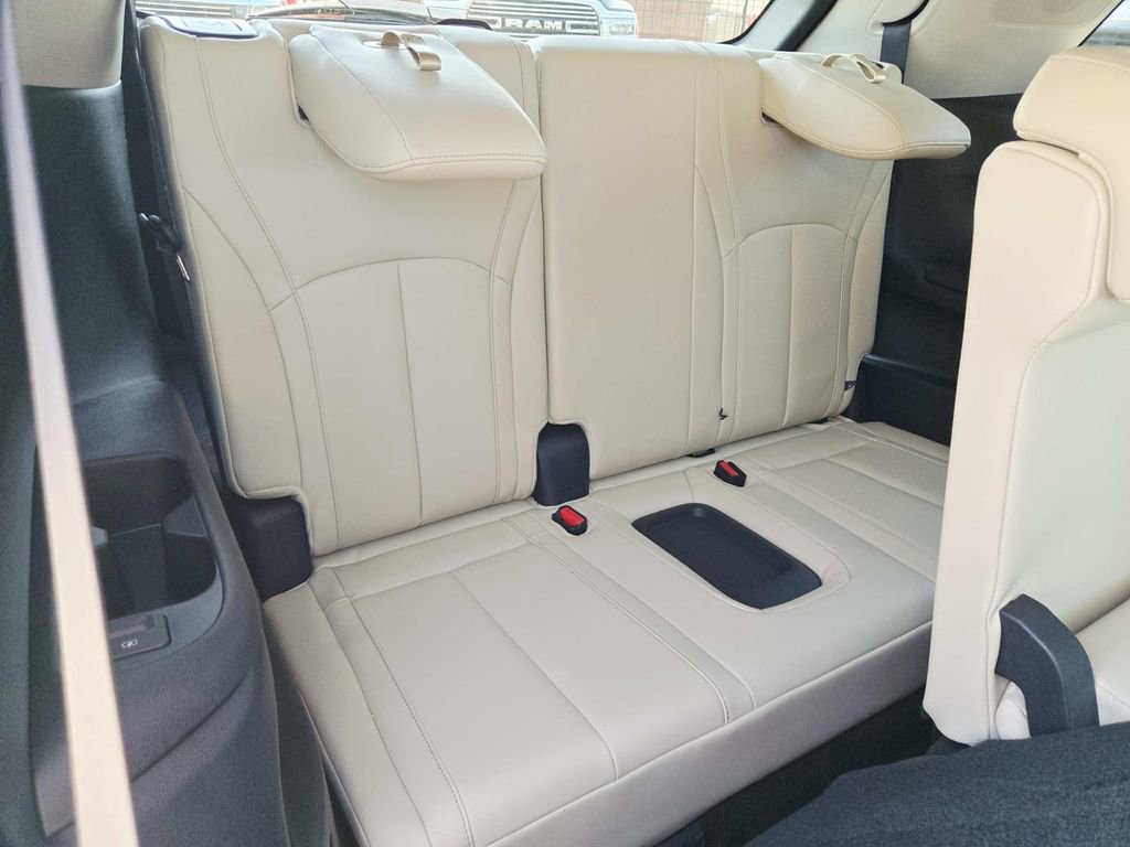 Used 2025 INFINITI QX60 Luxe w/ Vision Package AWD/4WD image 16