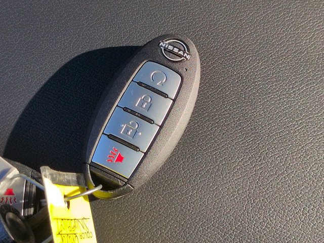 Used 2025 Nissan Frontier PRO-4X w/ Interior Protection Package AWD/4WD image 27