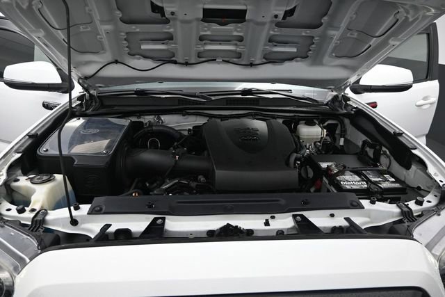 Used 2017 Toyota Tacoma TRD Pro AWD/4WD image 18