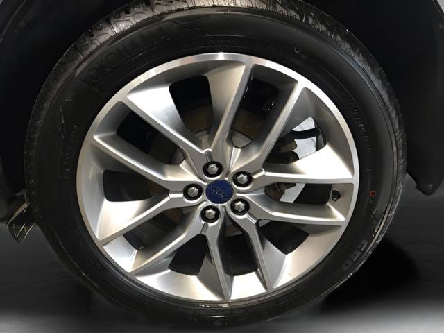 Used 2018 Ford Edge Titanium w/ Equipment Group 302A image 12