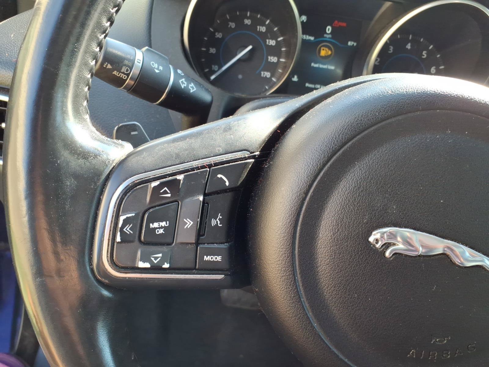 Used 2018 Jaguar F-PACE Premium AWD/4WD image 22