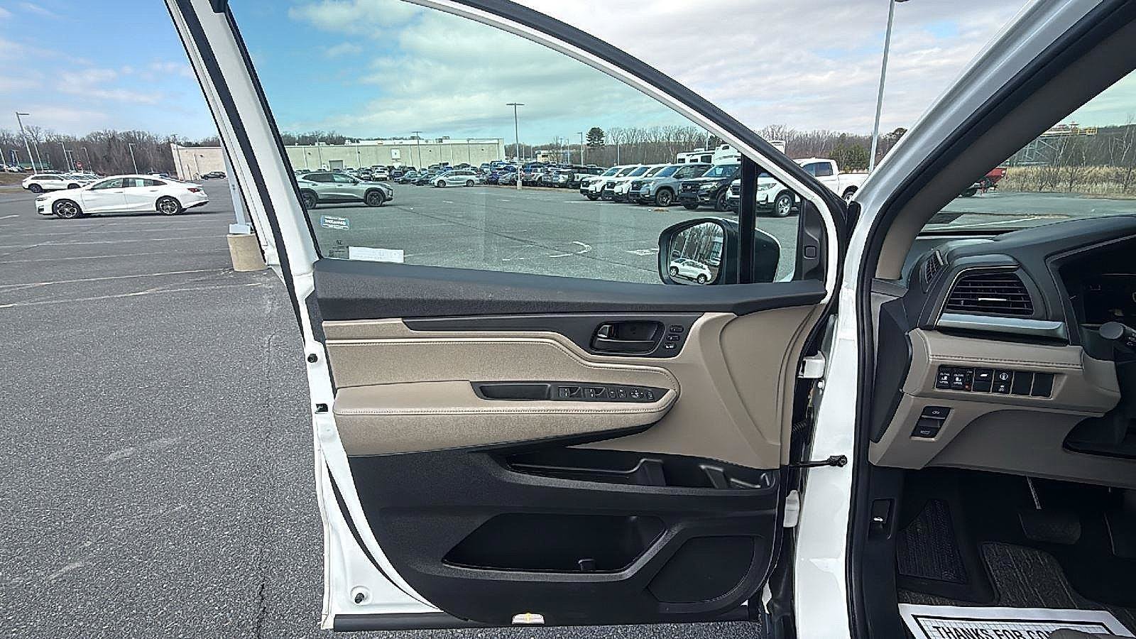 Used 2024 Honda Odyssey EX-L image 25