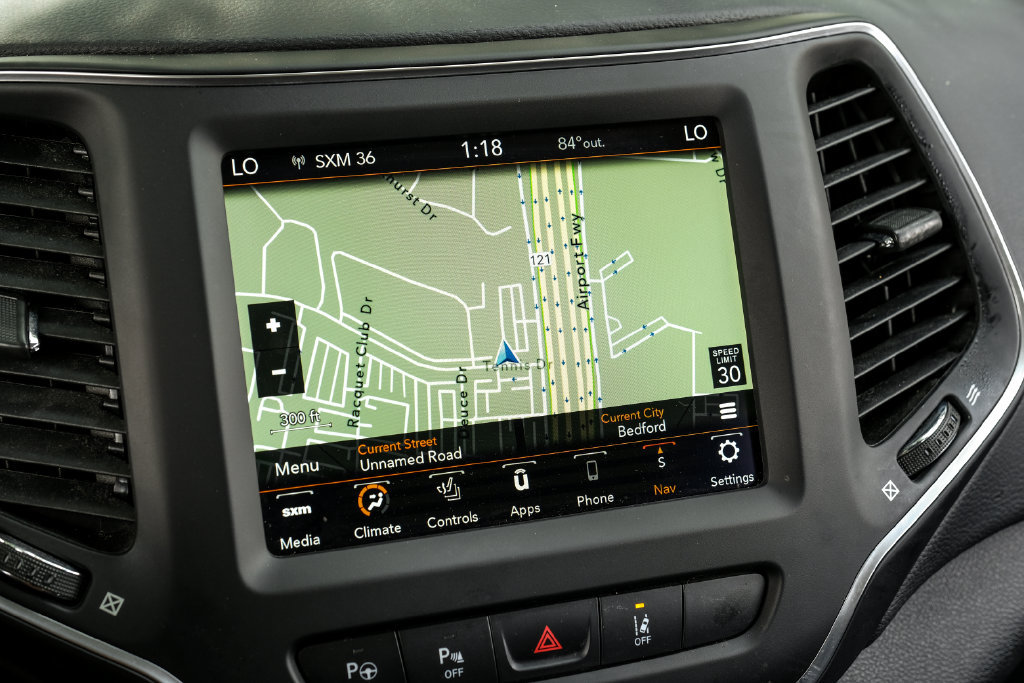Used 2023 Jeep Cherokee Altitude Lux AWD/4WD image 6