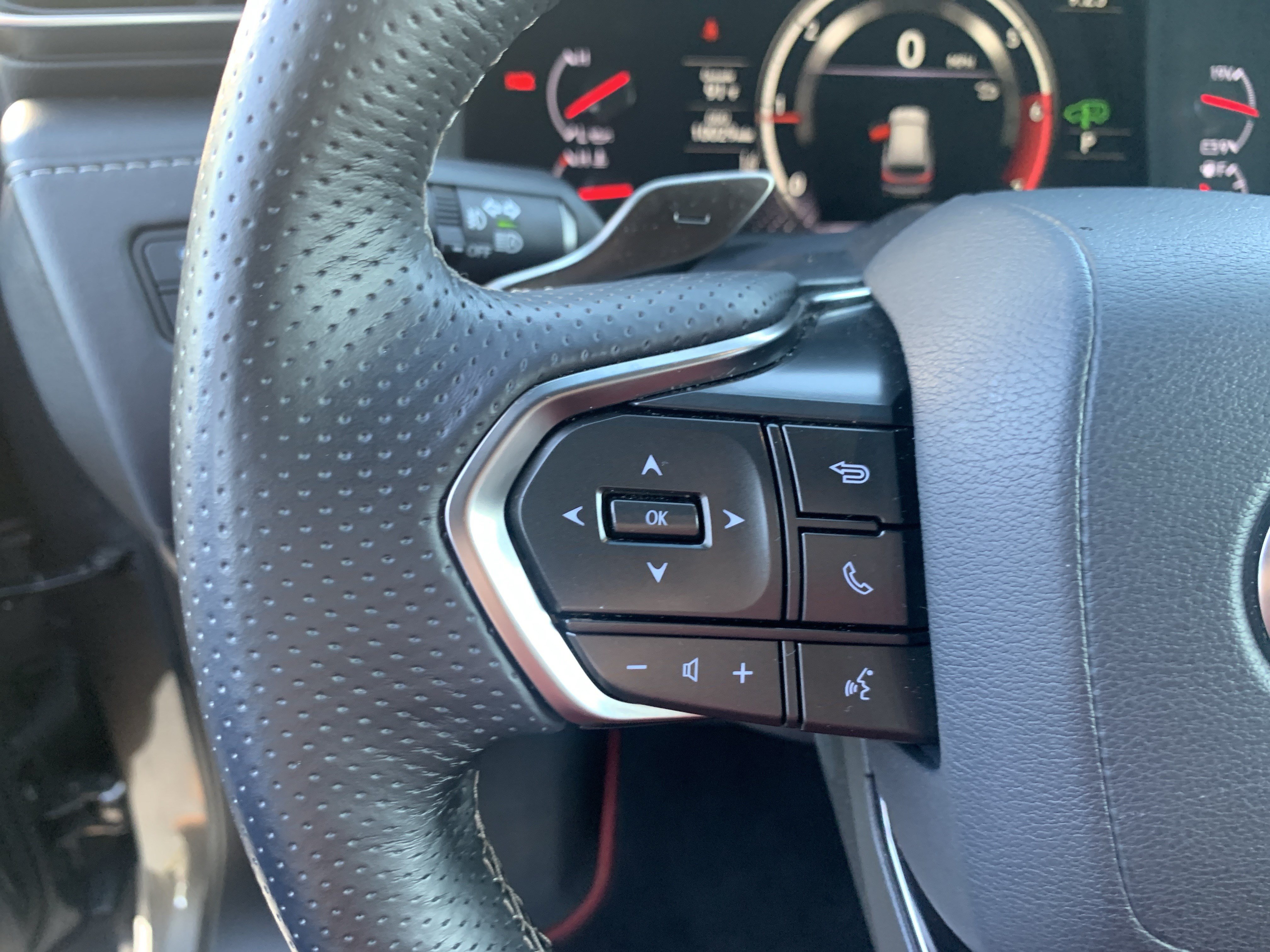Used 2024 Lexus LX 600 F Sport AWD/4WD image 19