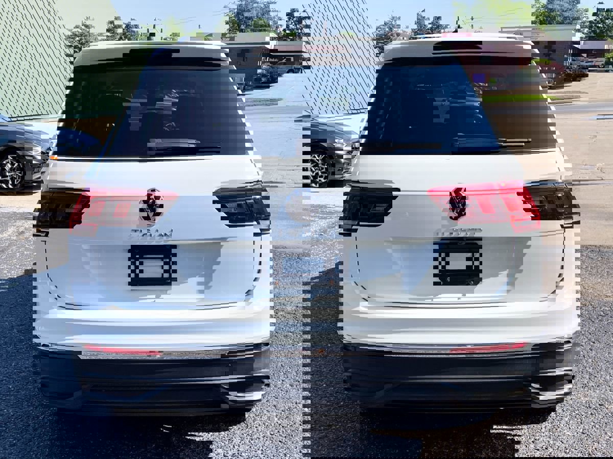 Used 2024 Volkswagen Tiguan S image 8