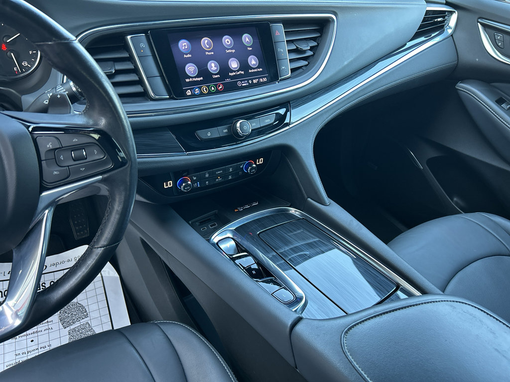 Used 2024 Buick Enclave Premium image 12