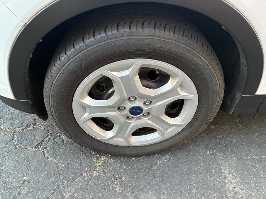 Used 2017 Ford Escape S image 33