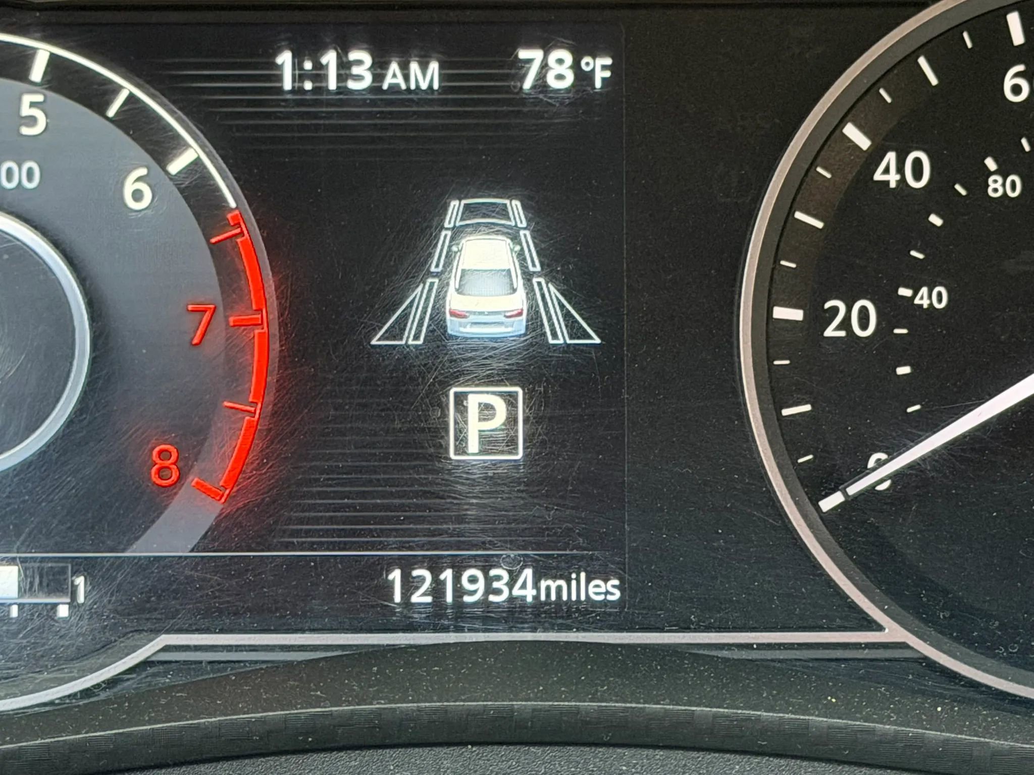Used 2020 Nissan Versa SR FWD image 10