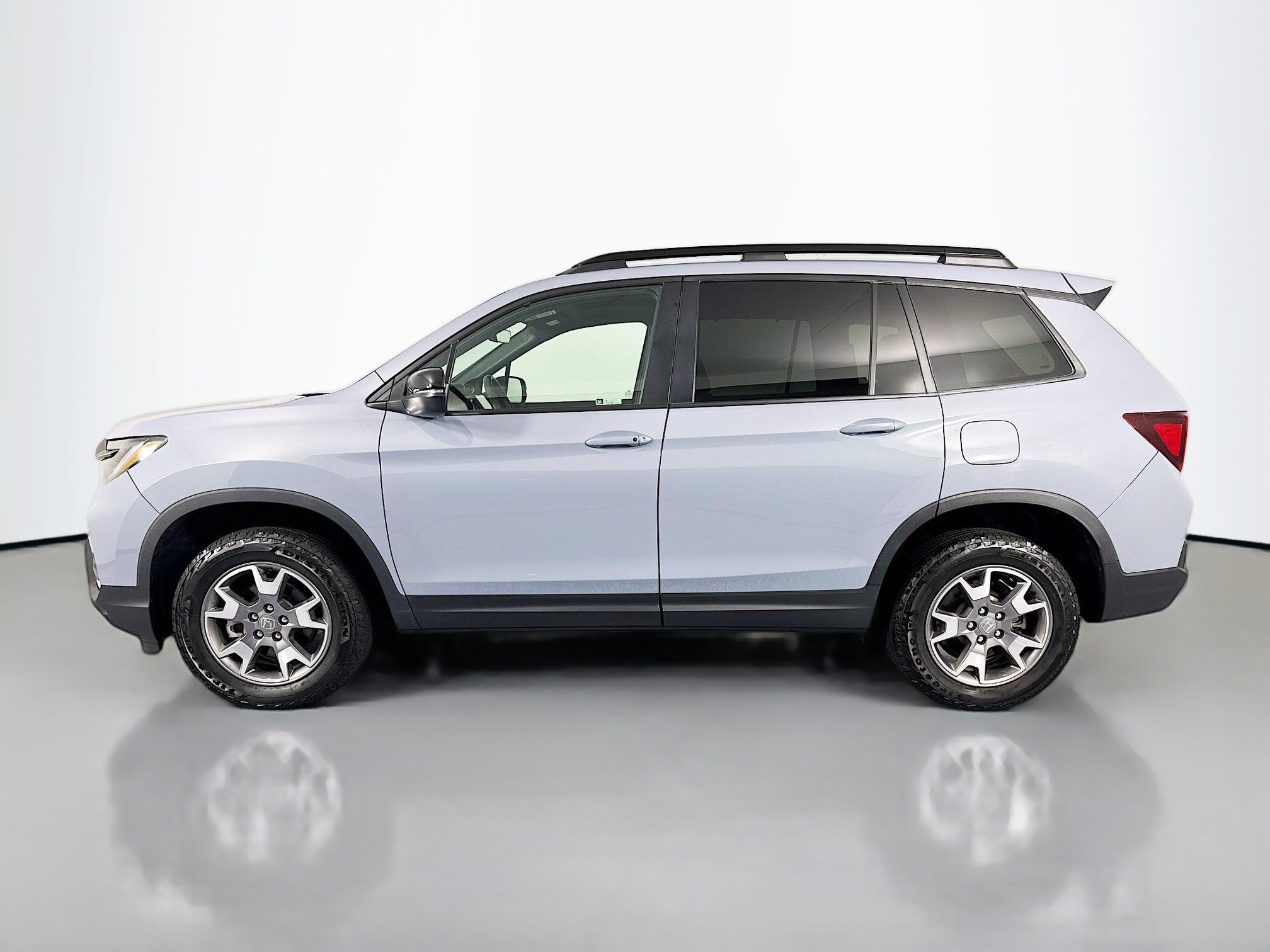 Certified 2023 Honda Passport TrailSport image 8