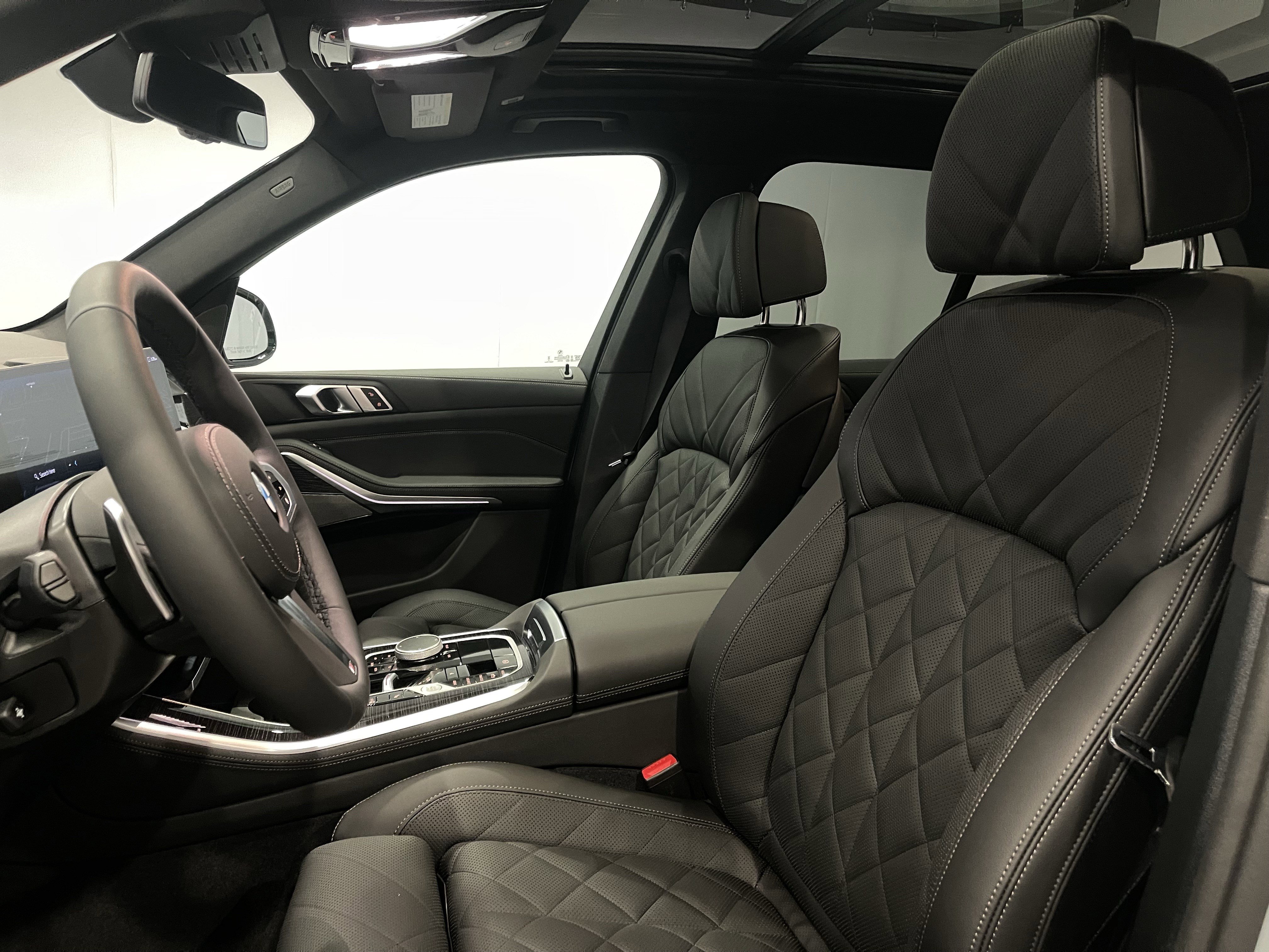 New 2026 BMW X5 xDrive40i AWD/4WD image 8