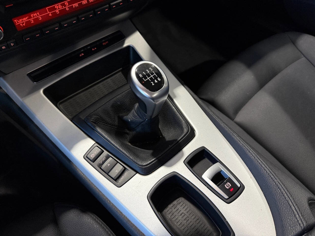 Used 2012 BMW Z4 sDrive28i image 23