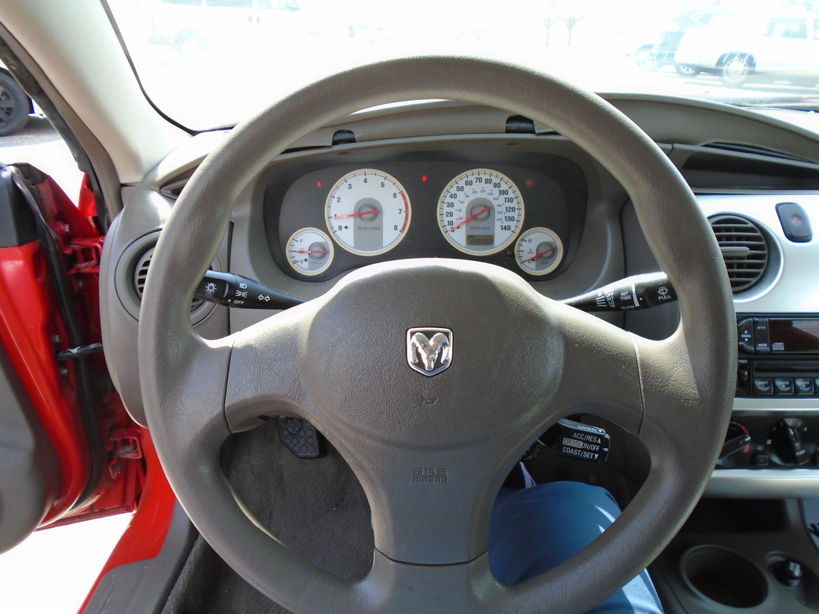 Used 2004 Dodge Stratus SXT FWD image 10
