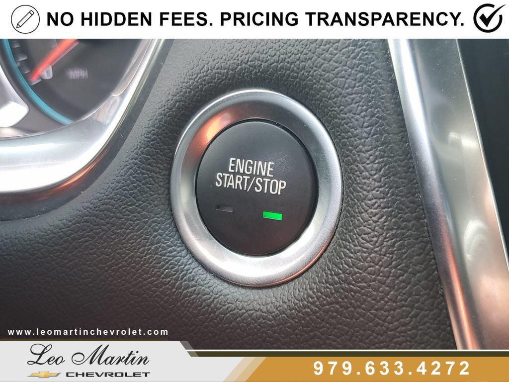Used 2023 Chevrolet Traverse RS FWD image 30