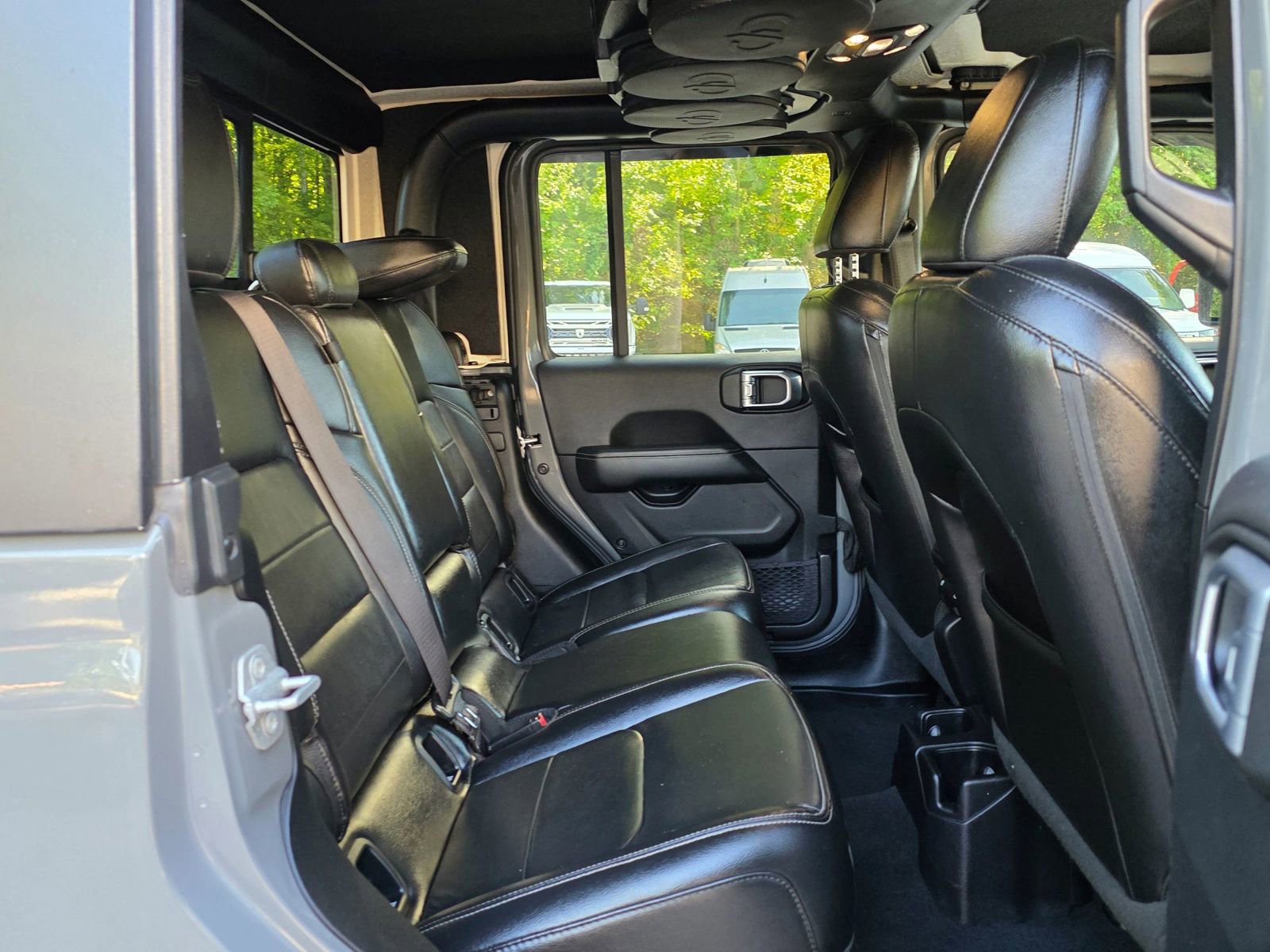 Used 2020 Jeep Gladiator Overland AWD/4WD image 26