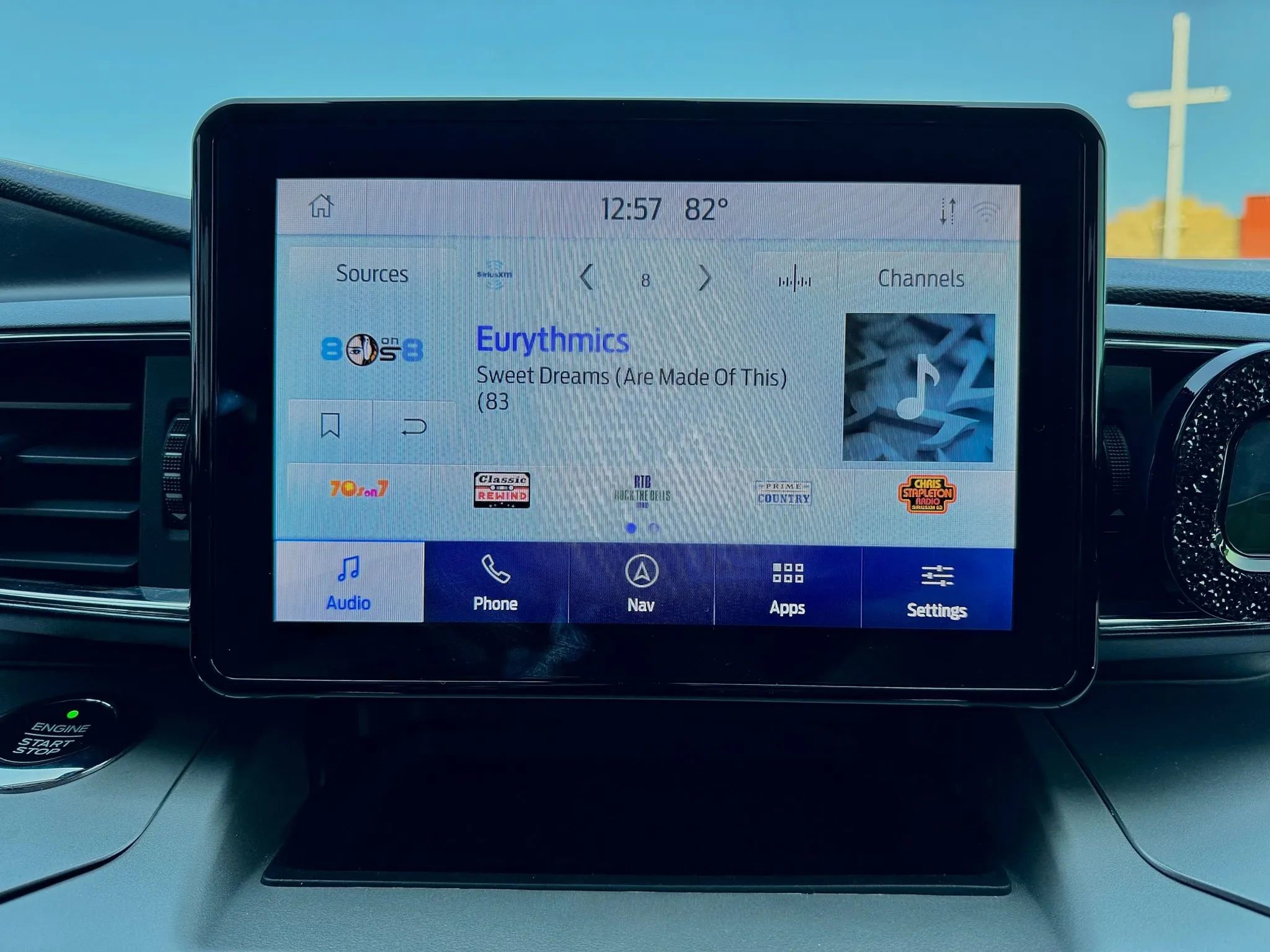 Used 2020 Ford Explorer XLT w/ Equipment Group 202A image 17