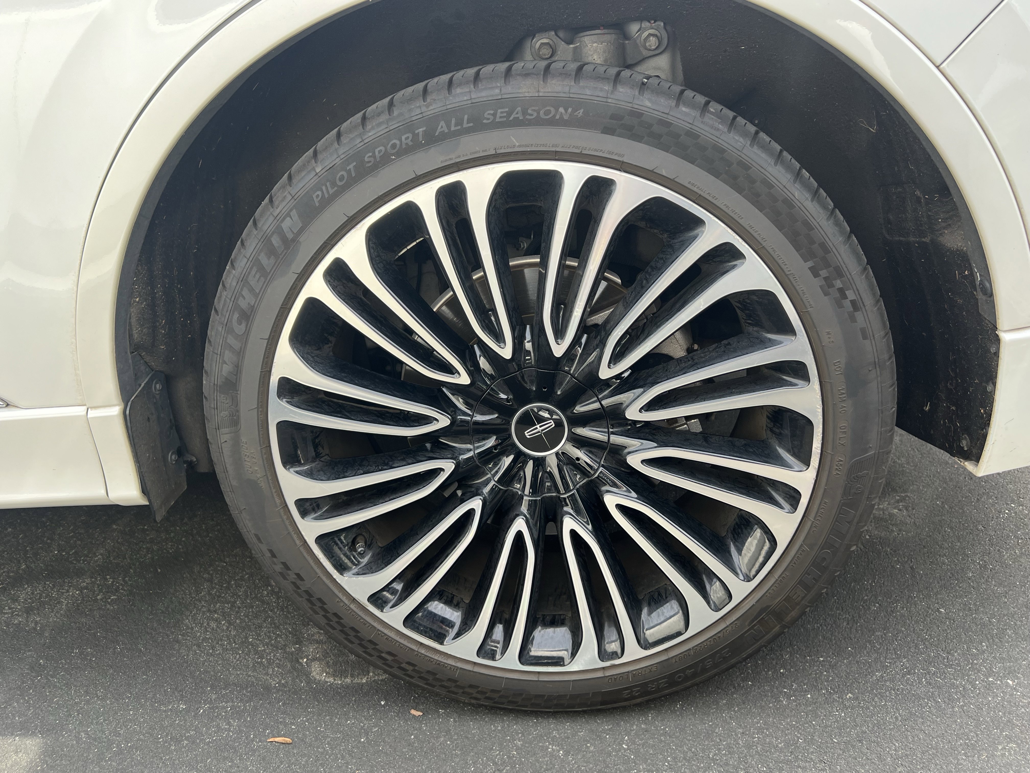 Used 2020 Lincoln Aviator Black Label image 13