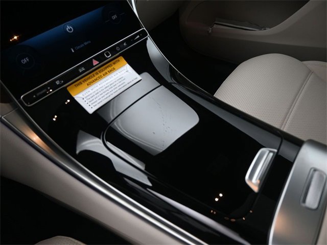 New 2025 Mercedes-Benz GLC 300 image 31