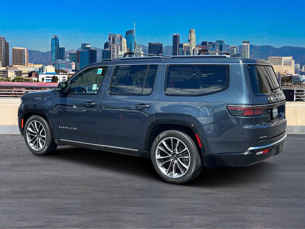 Used 2023 Jeep Wagoneer Series III w/ Premium Group I AWD/4WD image 4