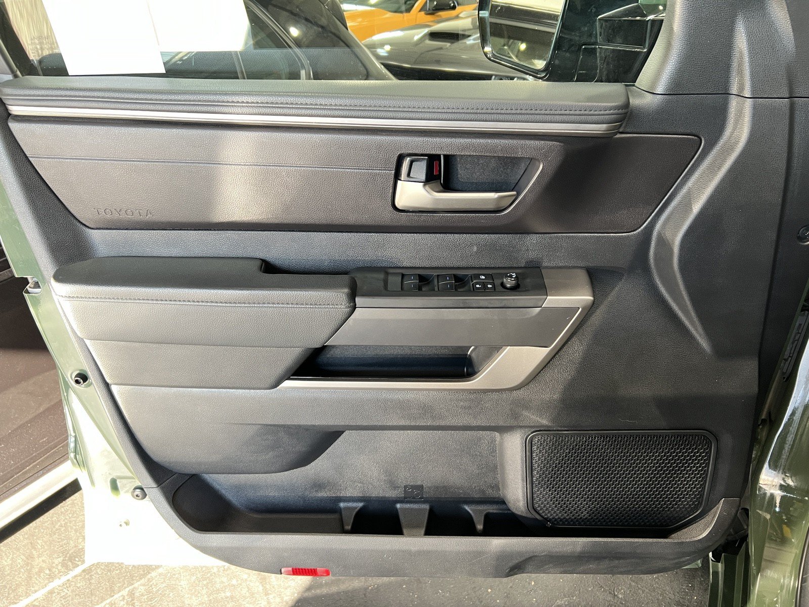 Used 2022 Toyota Tundra SR5 w/ TRD Sport Package AWD/4WD image 23