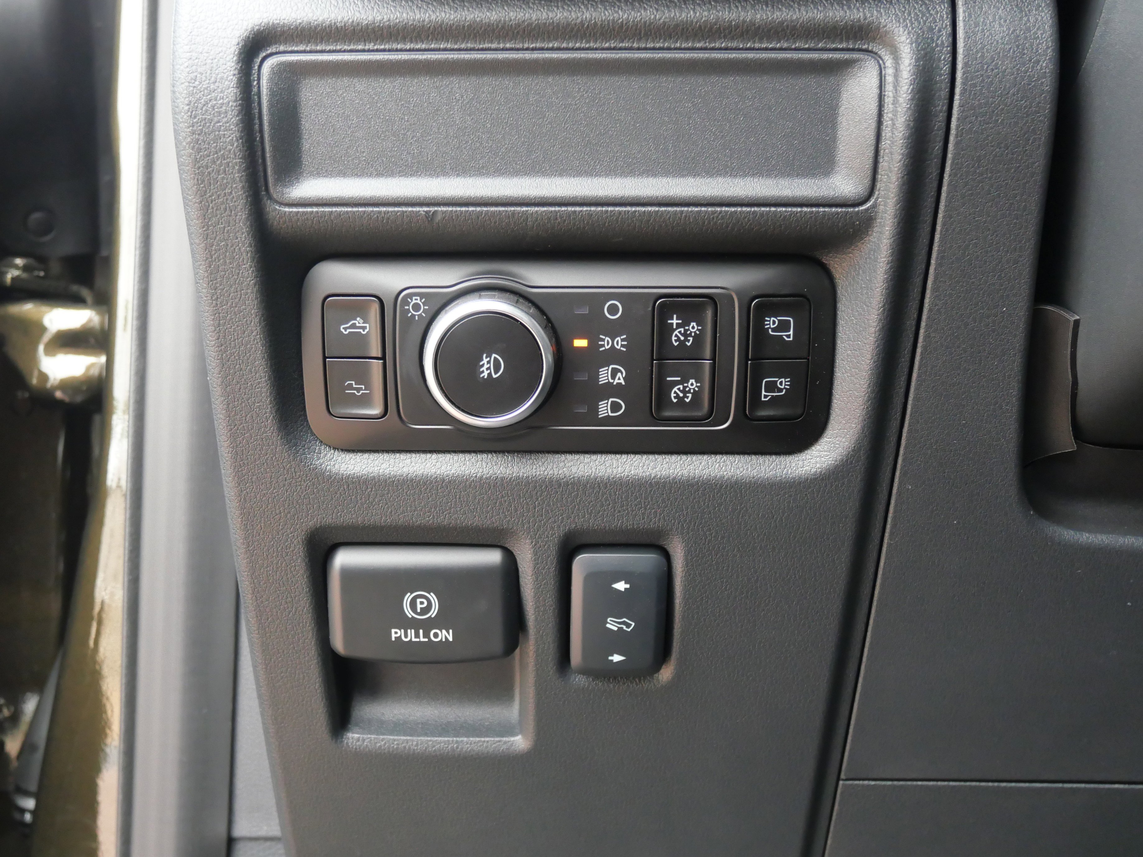 Used 2025 Ford F150 Raptor w/ Equipment Group 803A Raptor R image 23