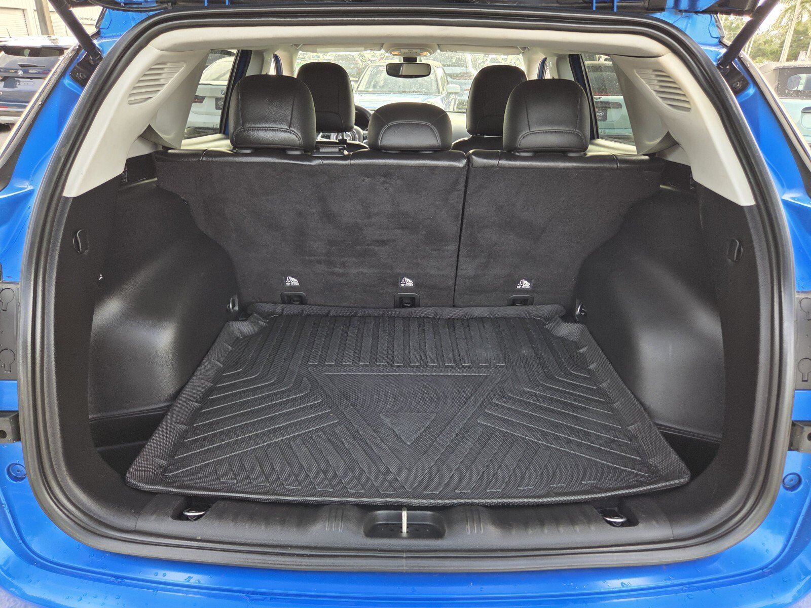 Used 2020 Jeep Compass Latitude FWD image 14