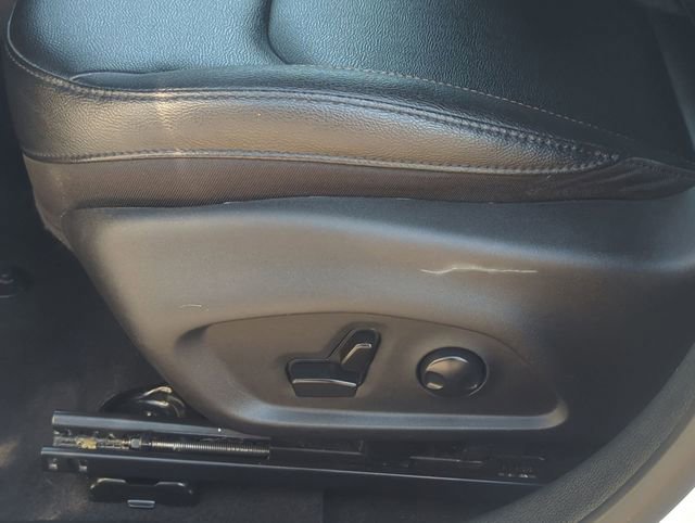 Used 2024 Jeep Compass Limited image 19