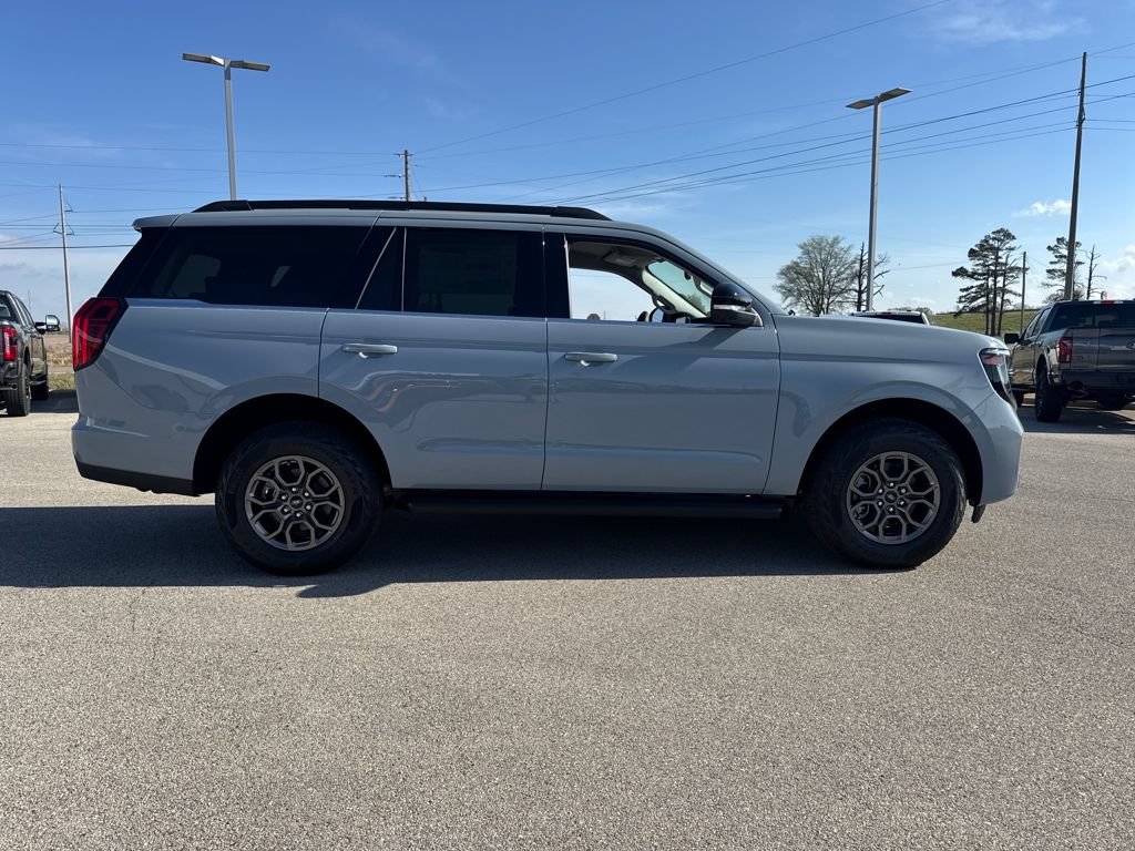 New 2026 Ford Expedition Active RWD image 7