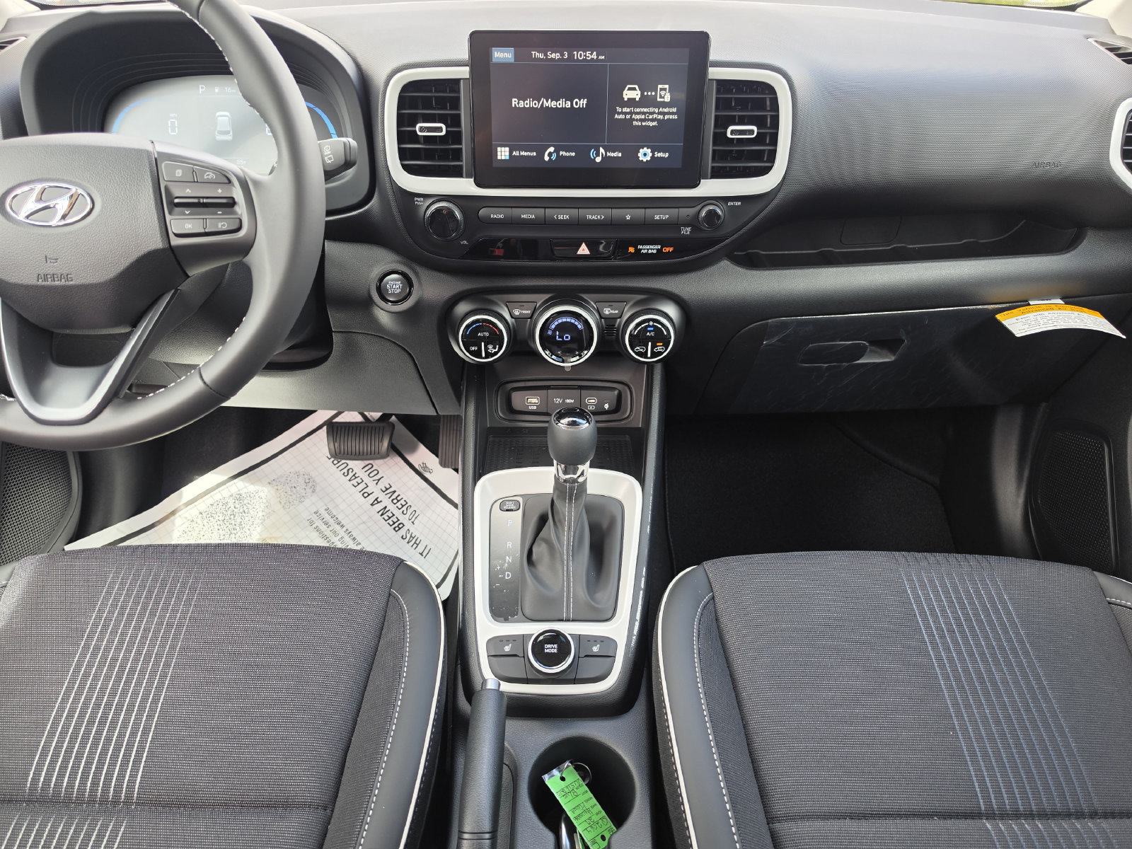 New 2026 Hyundai Venue SEL FWD image 19