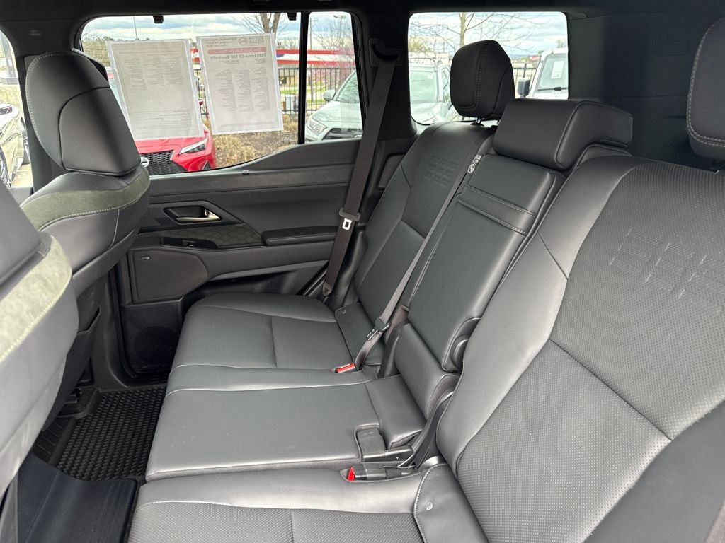 Used 2024 Lexus GX 550 AWD/4WD image 27