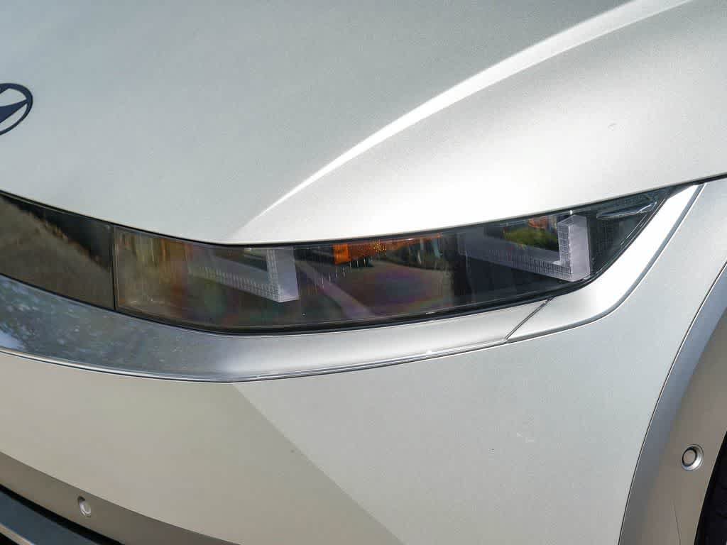 Used 2024 Hyundai Ioniq 5 Limited AWD/4WD image 8