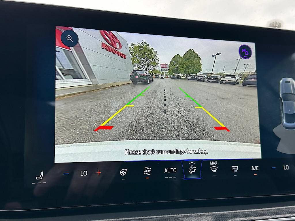 Used 2025 Ford Mustang Premium RWD image 29