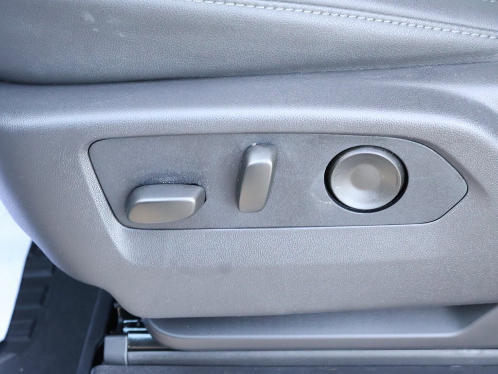 New 2026 GMC Sierra 1500 SLT w/ SLT Premium Plus Package image 14