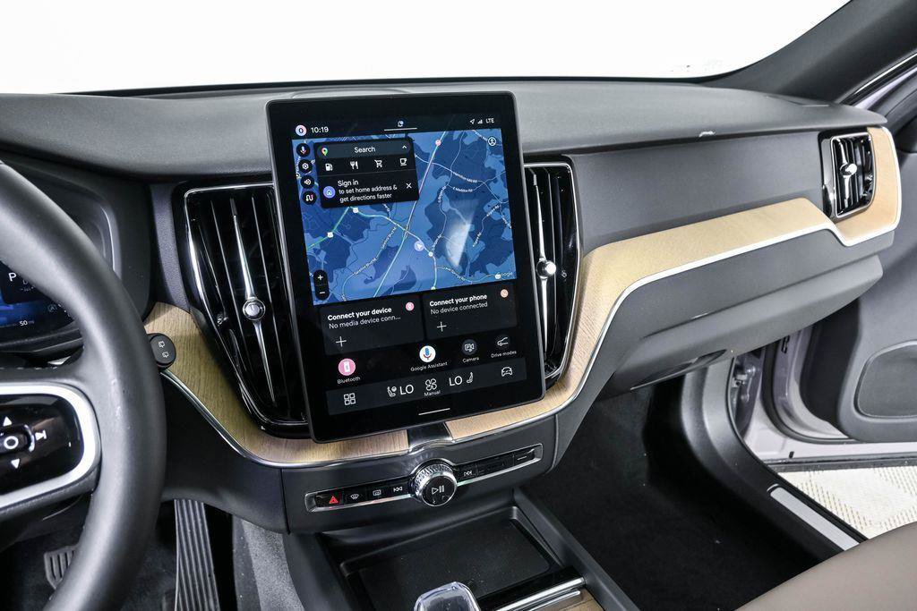 New 2026 Volvo XC60 B5 Plus w/ Protection Package Premier AWD/4WD image 12