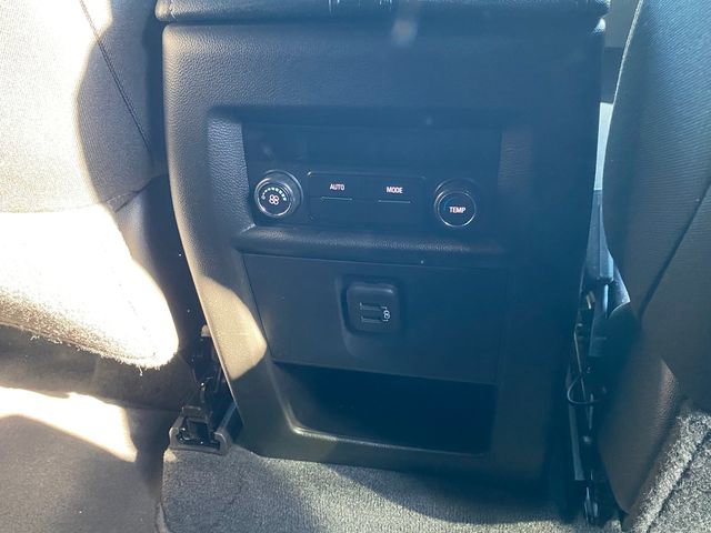 Certified 2023 Chevrolet Traverse LT image 6