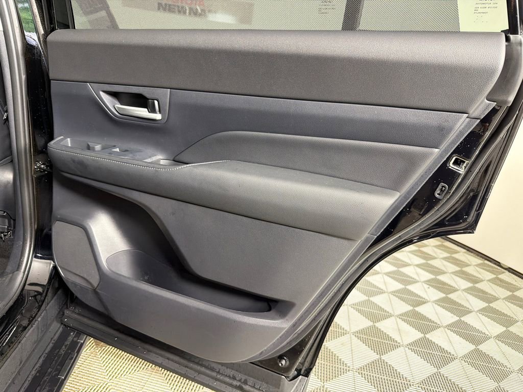 Used 2026 Toyota Grand Highlander AWD image 17