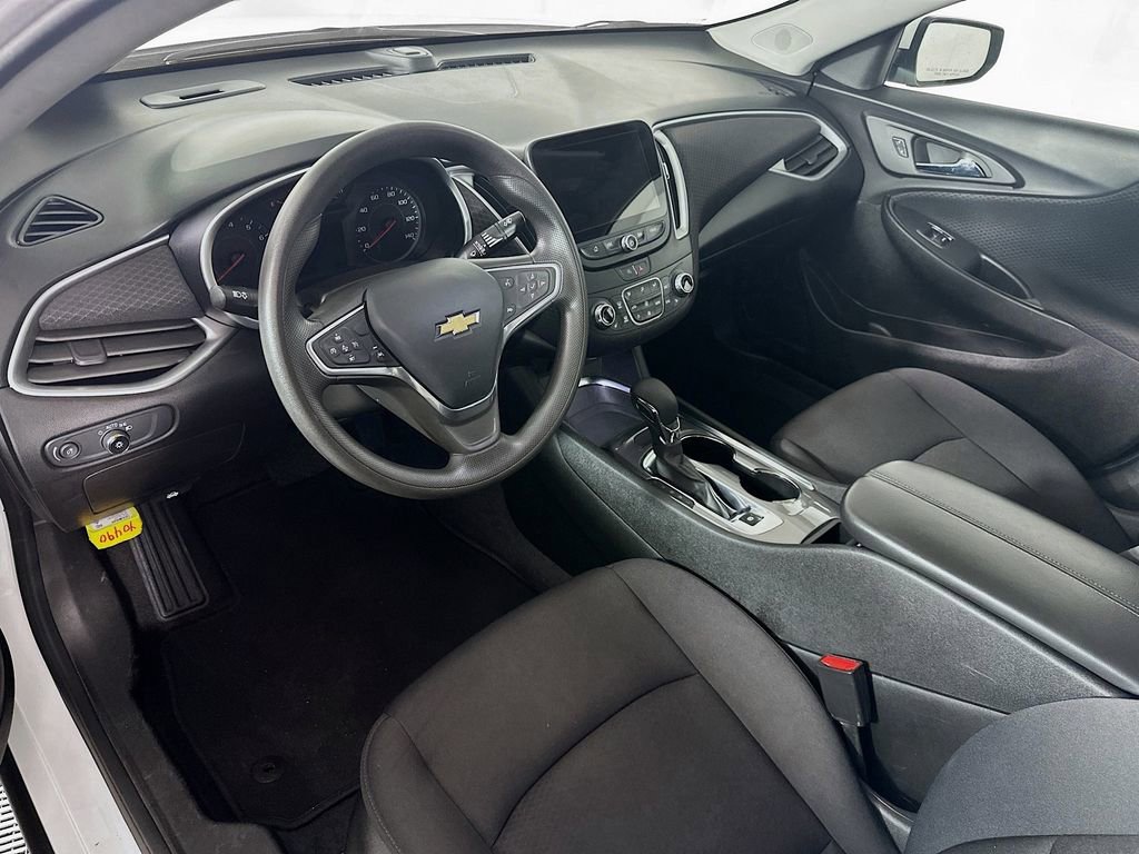 Used 2023 Chevrolet Malibu LT image 30