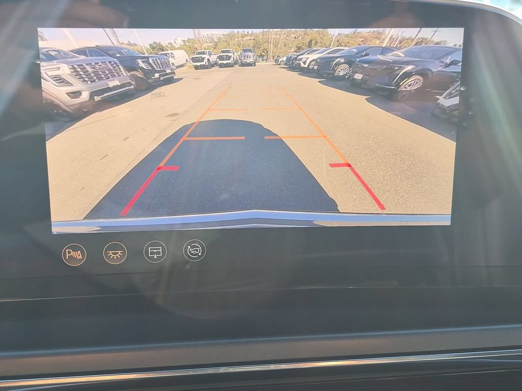 Certified 2024 Cadillac Lyriq Tech AWD/4WD image 7