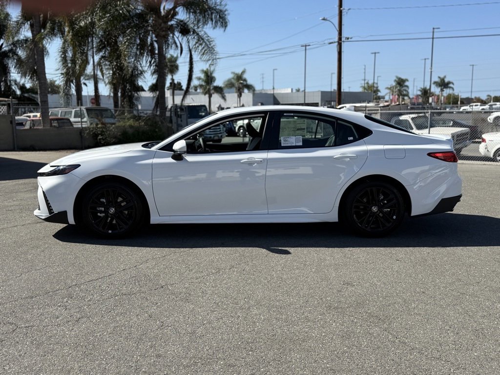 New 2026 Toyota Camry SE image 7
