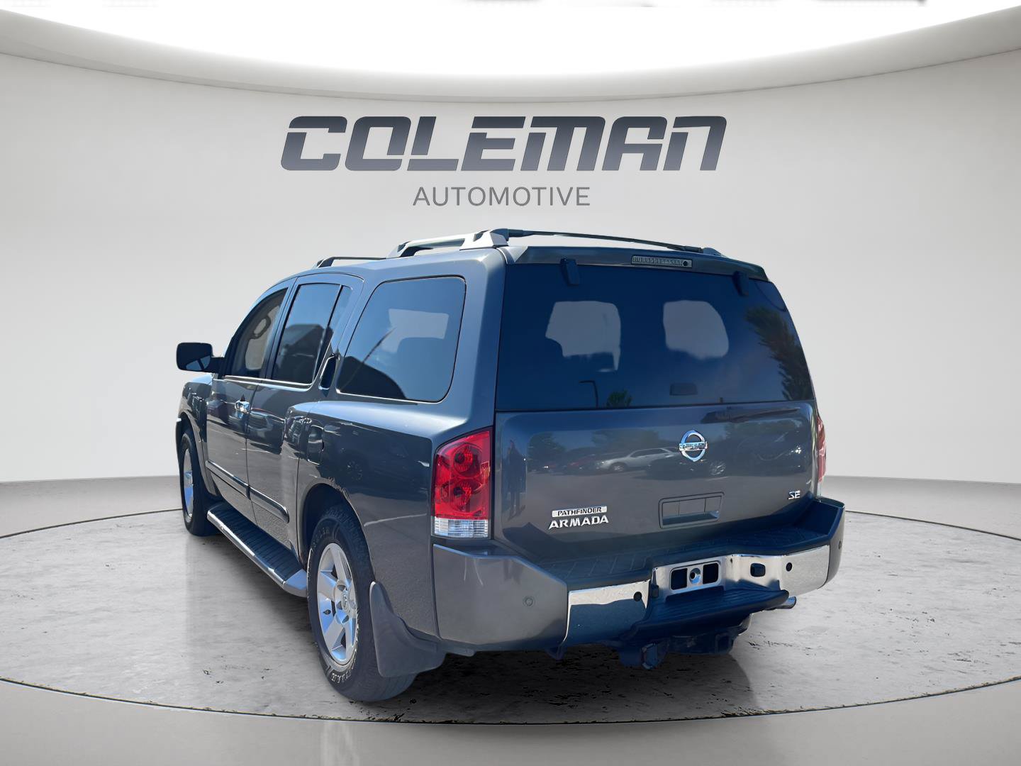 Used 2004 Nissan Armada SE w/ (LTH) Leather Pkg AWD/4WD image 2