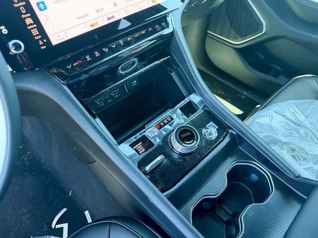 New 2026 Jeep Grand Cherokee Limited w/ Limited Altitude Package AWD/4WD image 21
