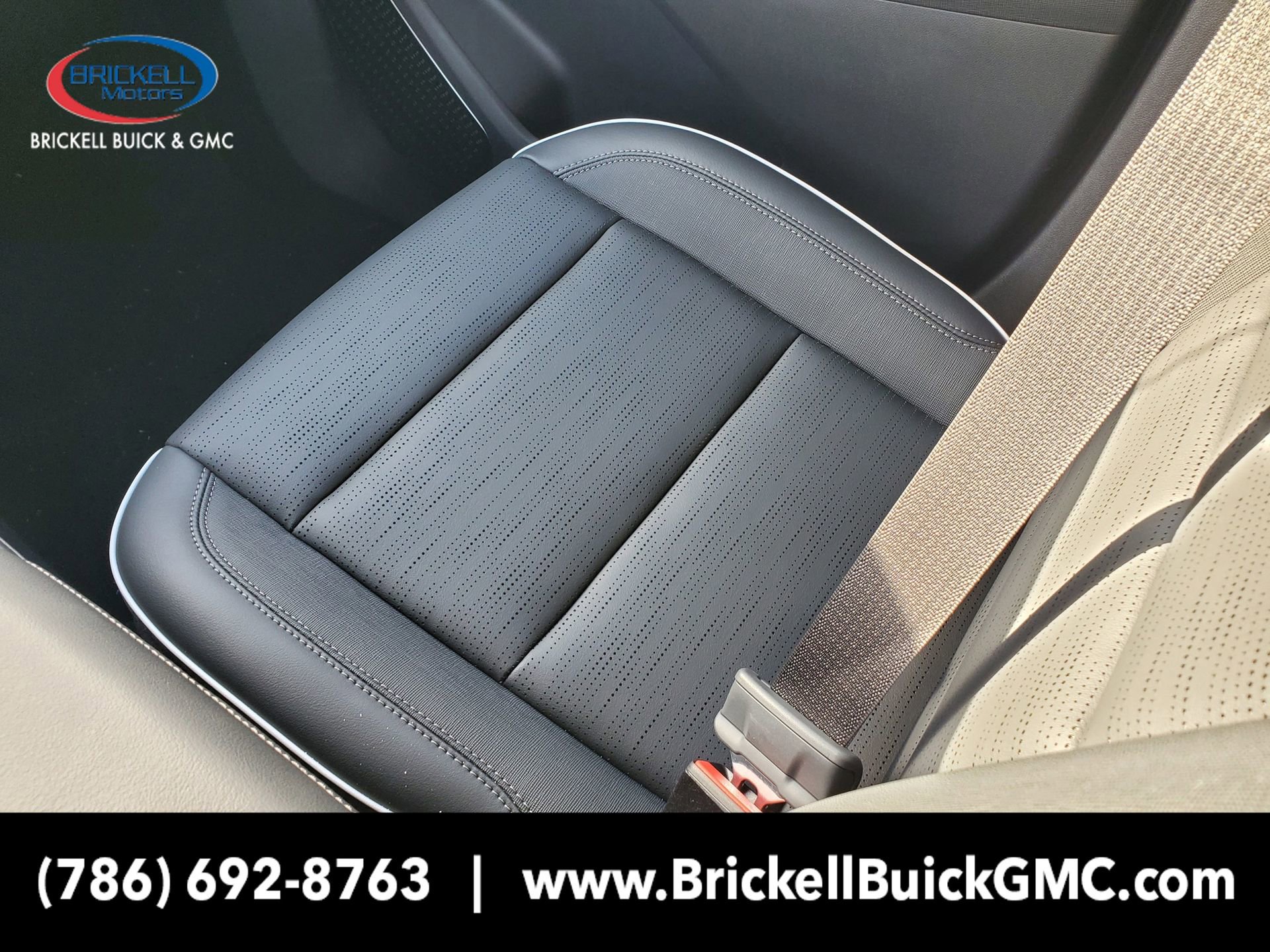 New 2026 Buick Enclave Sport Touring FWD image 17