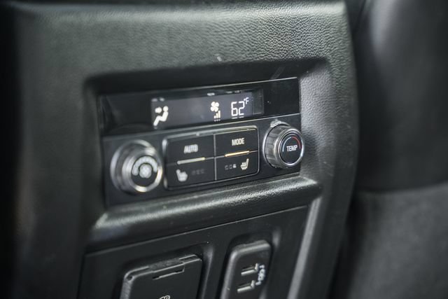 Used 2020 Chevrolet Traverse Premier w/ Redline Edition FWD image 33