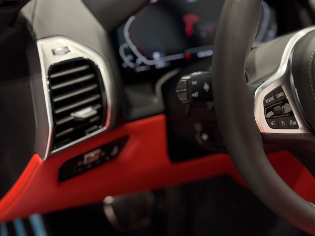 Used 2026 BMW M850i xDrive Convertible w/ M Sport Professional Package image 14