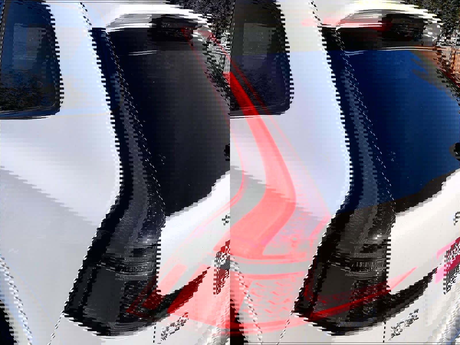 New 2026 Volvo XC60 T8 Plus w/ Protection Package Premier image 25