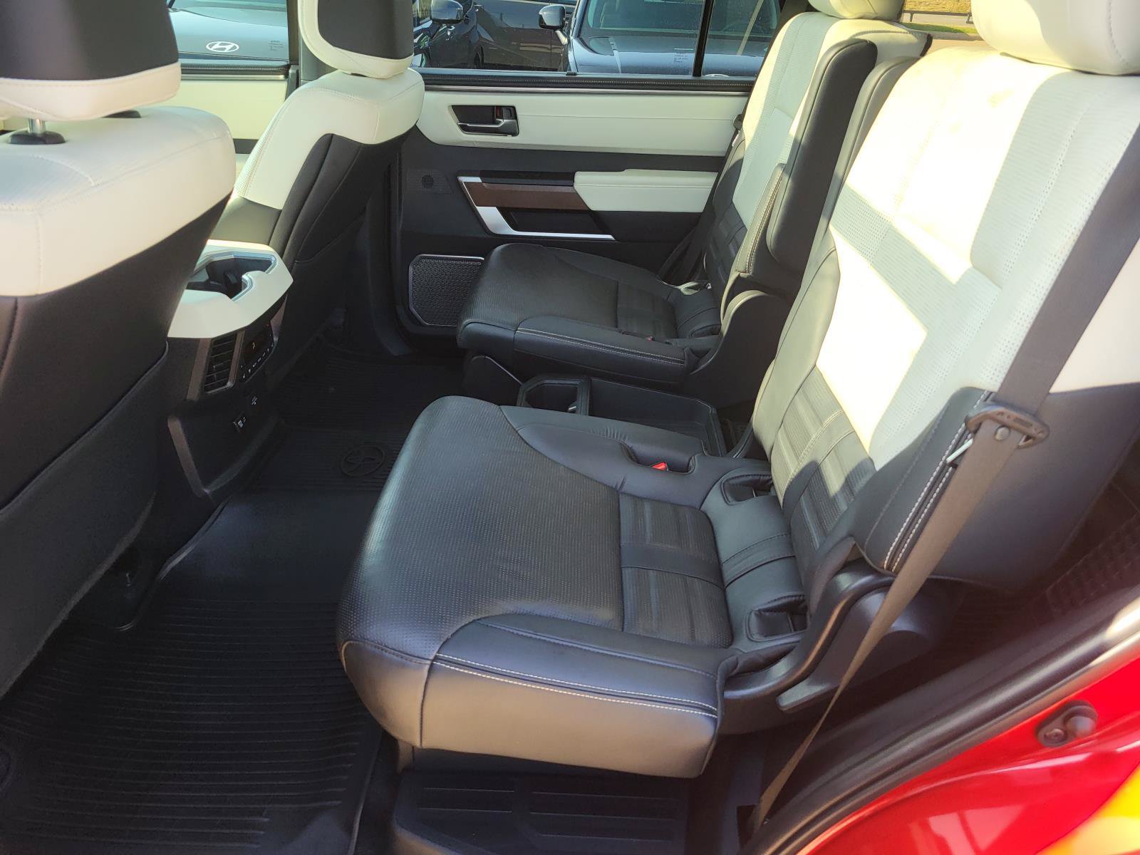 Used 2023 Toyota Sequoia Capstone AWD/4WD image 14