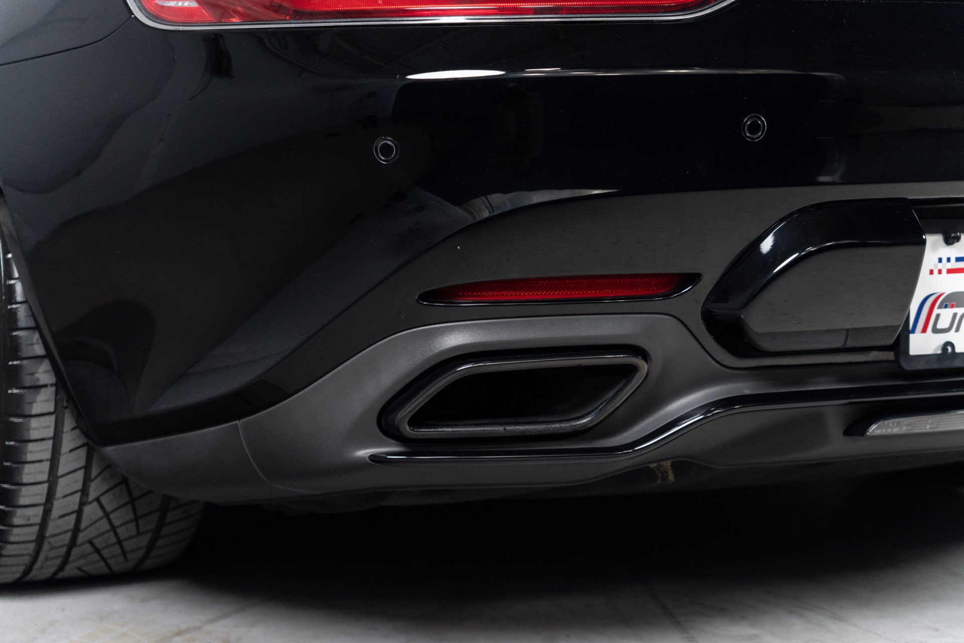 Used 2017 Mercedes-Benz AMG GT Coupe w/ Exclusive Interior Package image 12