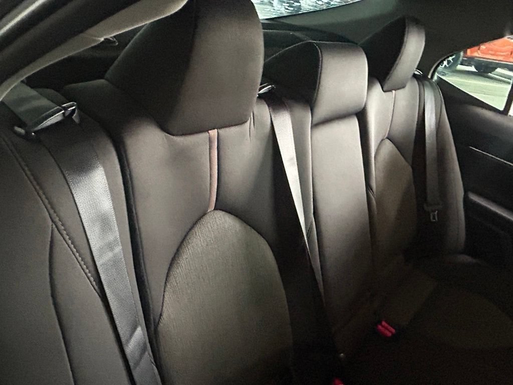 Used 2020 Toyota Camry LE FWD image 40