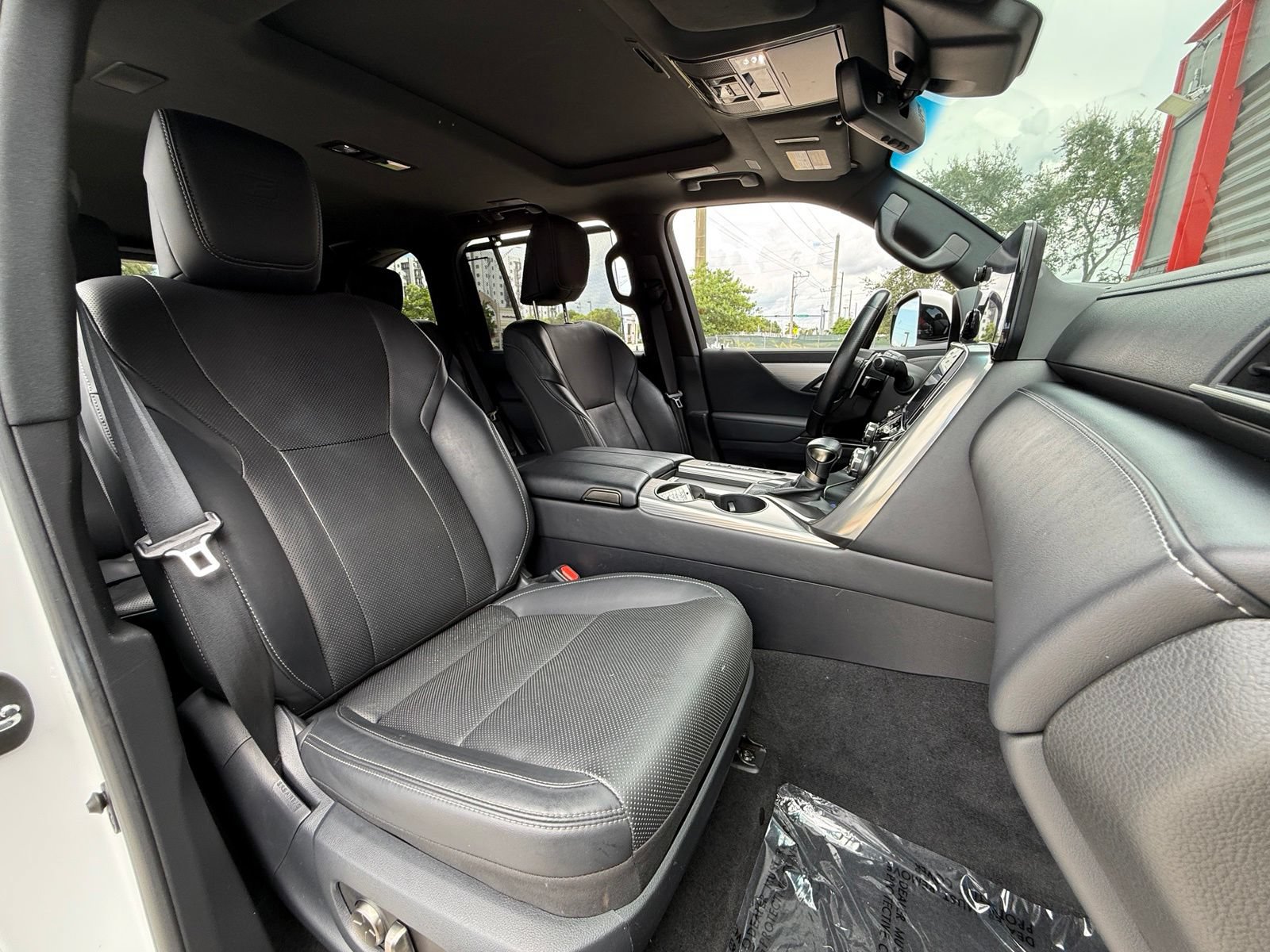 Used 2023 Lexus LX 600 F Sport w/ Accessory Package (Z1) AWD/4WD image 44